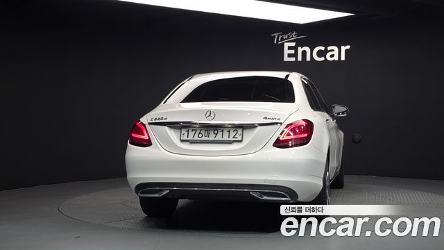 Mercedes-Benz C-Class из Кореи Encar