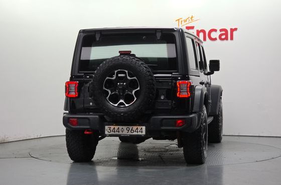 Jeep Wrangler 2.0 Rubicon Recon 4Door Recon Edition — пробег 99 636 км — фото 4 из 5