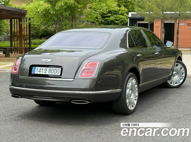 Bentley Mulsanne 6.8 — пробег 42 800 км — фото 2 из 5