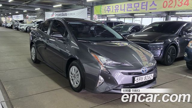 Toyota Prius из Кореи Encar