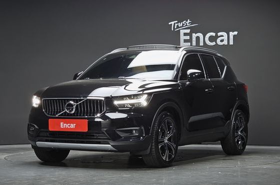 Volvo XC40 T4 Inscription — пробег 31 062 км — фото 1 из 5