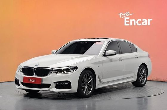 BMW 5-Series 520d xDrive M Sport Package Plus — пробег 70 748 км — фото 1 из 5