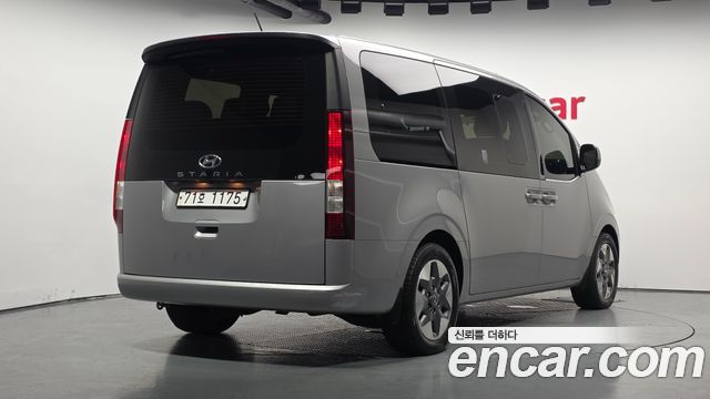 Hyundai Staria из Кореи Encar