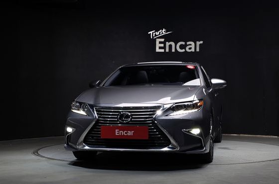 Lexus ES Supreme XV60 — пробег 48 564 км — фото 3 из 5