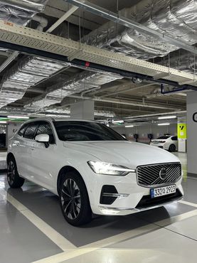 Volvo XC60 B5 Ultra Bright Air Sus — пробег 22 601 км — фото 2 из 5