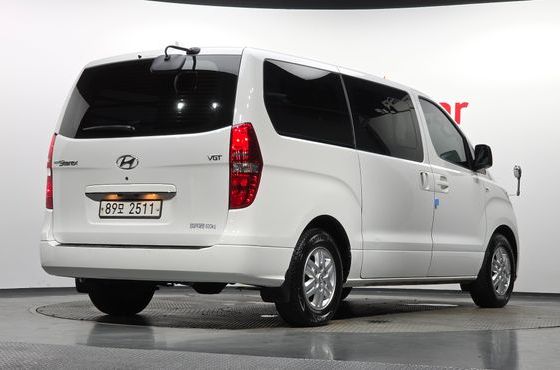 Hyundai Starex Van 5-Seater Modern — пробег 209 182 км — фото 2 из 5
