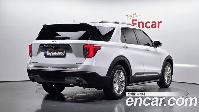 Ford Explorer 2.3 LimIted 4WD — пробег 61 785 км — фото 2 из 5