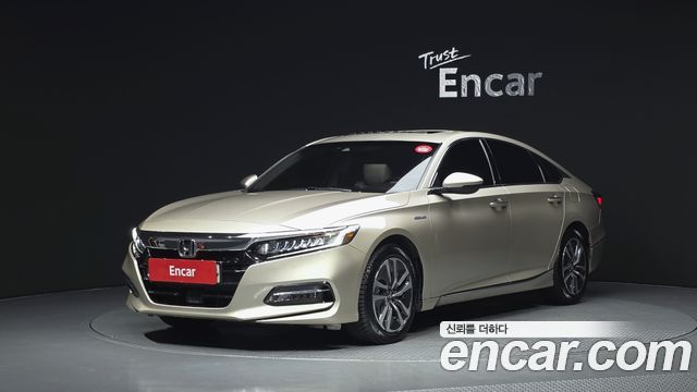 Honda Accord 2.0 Hybrid Touring — пробег 172 136 км — фото 1 из 5