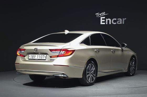 Honda Accord 2.0 Hybrid Touring — пробег 172 136 км — фото 2 из 5