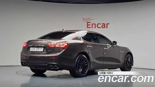 Maserati Ghibli 3.0 Diesel 3rd — пробег 107 568 км — фото 2 из 5