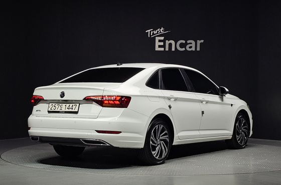 Volkswagen Jetta 1.4 TSI Prestige — пробег 16 414 км — фото 2 из 5
