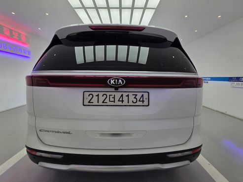 Kia Carnival Diesel 9-Seater Noblesse — пробег 114 725 км — фото 2 из 5