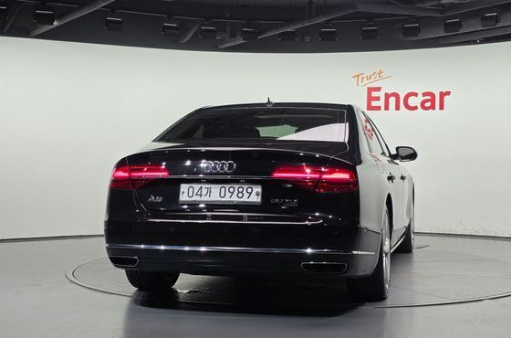 Audi A8 50 TDI Quattro D4 — пробег 178 807 км — фото 4 из 5