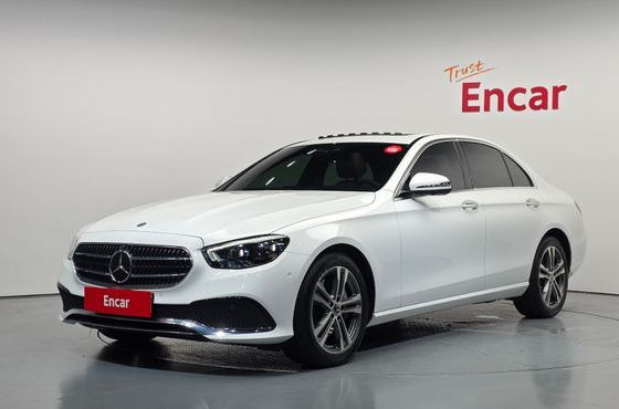 Mercedes-Benz E-Class E350 4MATIC Avantgarde — пробег 83 464 км — фото 1 из 5
