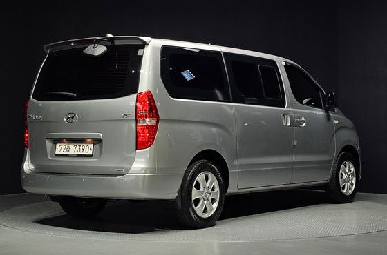 Hyundai Starex 4WD Wagon 11-Seater Modern — пробег 131 178 км — фото 2 из 5