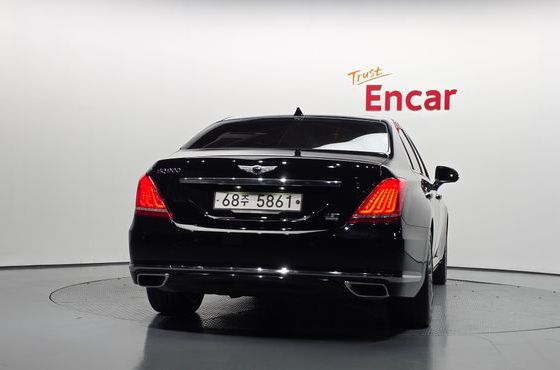 Genesis EQ900 3.3 T-GDI AWD Prestige — пробег 72 233 км — фото 4 из 5