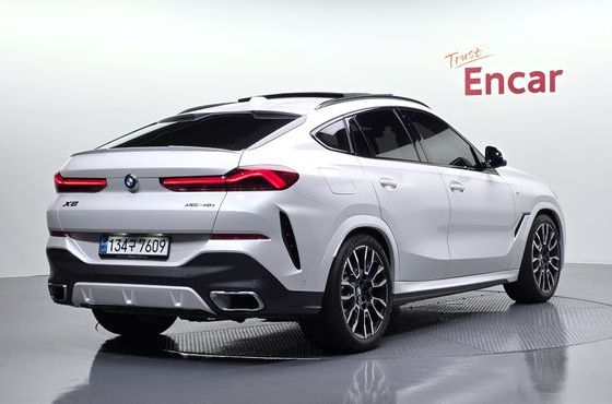 BMW X6 xDrive40i M Sport — пробег 21 896 км — фото 2 из 5