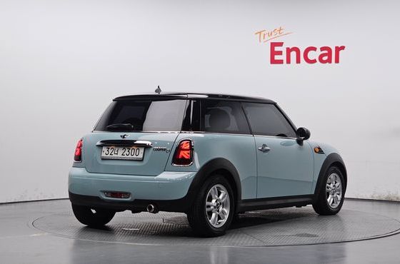 Mini Cooper Special Edition Second Generation — пробег 68 997 км — фото 2 из 5
