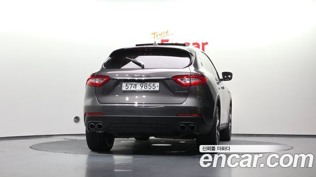 Maserati Levante 3.0 Diesel AWD Premium — пробег 118 012 км — фото 4 из 5
