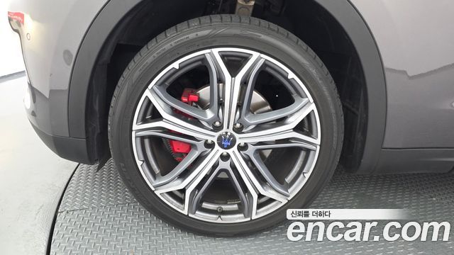 Maserati Levante 3.0 Diesel AWD Premium — пробег 118 012 км — фото 5 из 5