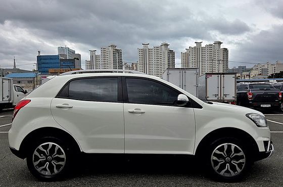 Ssangyong KORANDO 2.2 RX 2WD SUP — пробег 157 100 км — фото 4 из 5