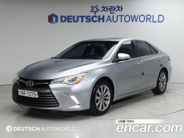 Toyota Camry 2.5 XLE — пробег 89 777 км — фото 1 из 5
