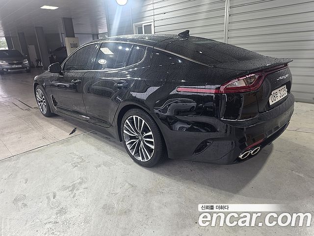 Kia Stinger из Кореи Encar