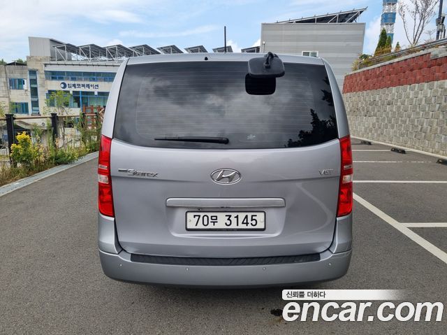 Hyundai Starex 12-Seater Wagon Smart — пробег 236 424 км — фото 4 из 5
