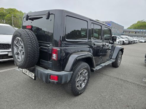 Jeep Wrangler 3.6 Sahara 4Door — пробег 174 476 км — фото 5 из 5
