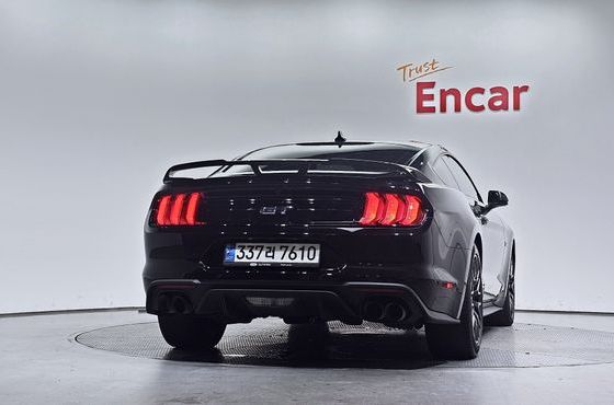 Ford Mustang GT Coupe — пробег 38 352 км — фото 4 из 5