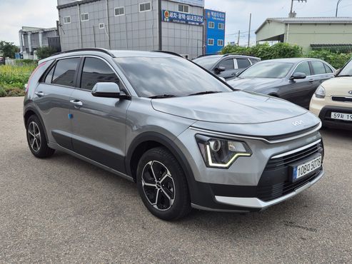 Kia Niro Trendy — пробег 21 834 км — фото 2 из 5