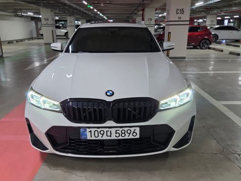 BMW 3-Series 320i M Sport — пробег 18 400 км — фото 2 из 5