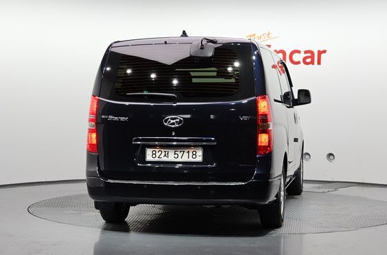 Hyundai Starex Van 5-Seater Modern — пробег 59 987 км — фото 4 из 5
