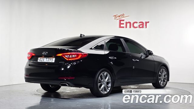 Hyundai Sonata 2.0 Premium — пробег 139 340 км — фото 2 из 5