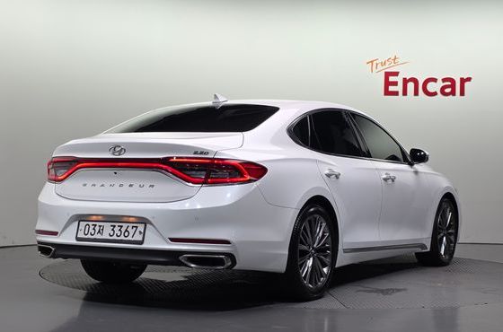 Hyundai Grandeur 2.2 Diesel Premium Special — пробег 94 397 км — фото 2 из 5