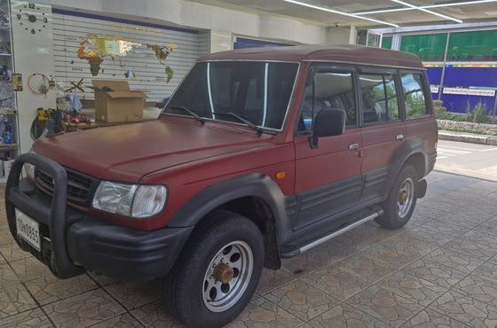Hyundai Galloper 9-Seater V6 LPG — пробег 215 480 км — фото 3 из 5