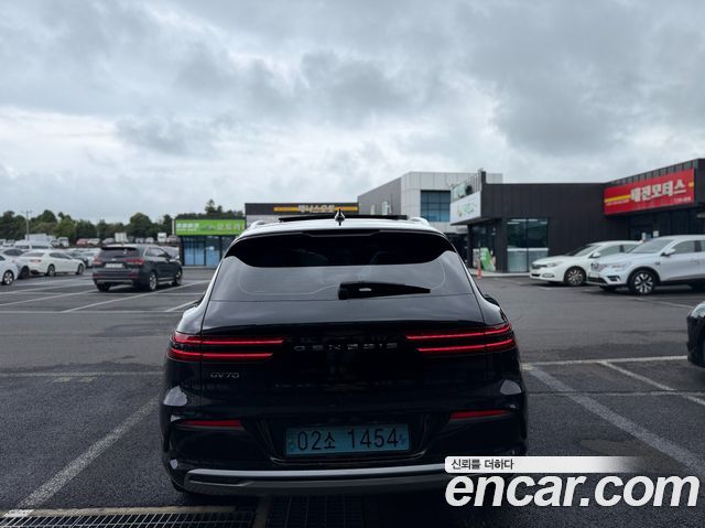 Genesis GV70 из Кореи Encar