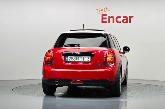 Mini Cooper 5Door HIGH 3rd — пробег 47 784 км — фото 4 из 5