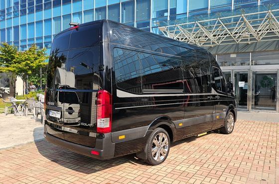 Hyundai Solati 15-seater Luxury — пробег 8 700 км — фото 2 из 5