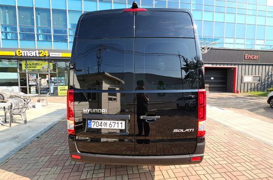 Hyundai Solati 15-seater Luxury — пробег 8 700 км — фото 4 из 5