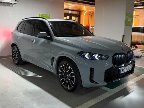 BMW X5 xDrive 50e M Sport — пробег 2 950 км — фото 2 из 5