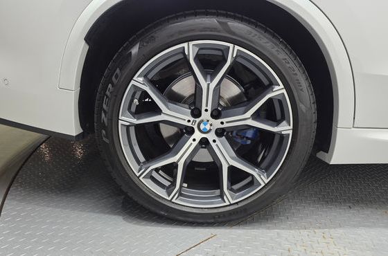 BMW X5 xDrive 40i M Sport — пробег 36 573 км — фото 5 из 5