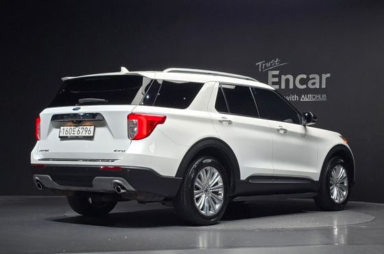 Ford Explorer 2.3 LimIted 4WD — пробег 79 637 км — фото 2 из 5