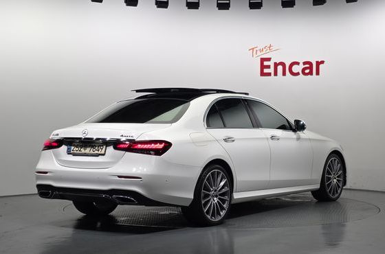 Mercedes-Benz E-Class E350 4MATIC AMG Line — пробег 47 377 км — фото 2 из 5