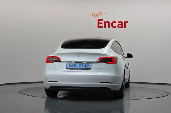 Tesla Model 3 Long Range AWD — пробег 51 439 км — фото 4 из 5