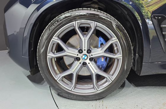 BMW X5 xDrive 40i M Sport — пробег 23 099 км — фото 5 из 5