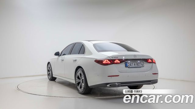 Mercedes-Benz E-Class из Кореи Encar