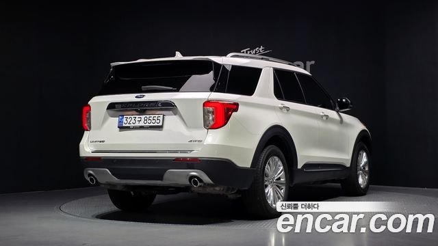 Ford Explorer 2.3 LimIted 4WD — пробег 30 990 км — фото 2 из 5