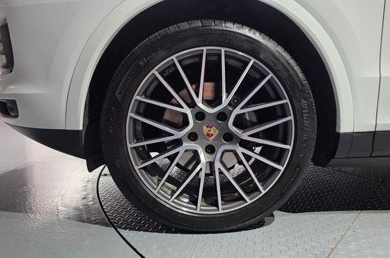 Porsche Cayenne 3.0 — пробег 42 973 км — фото 5 из 5