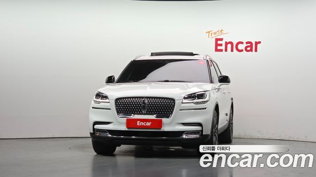 Lincoln Aviator 3.0 Reserve  AWD — пробег 52 618 км — фото 3 из 5